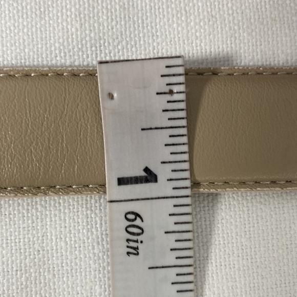 Talbots Tan Genuine Leather Belt Gold Buckle Women's Medium - Picture 7 of 7